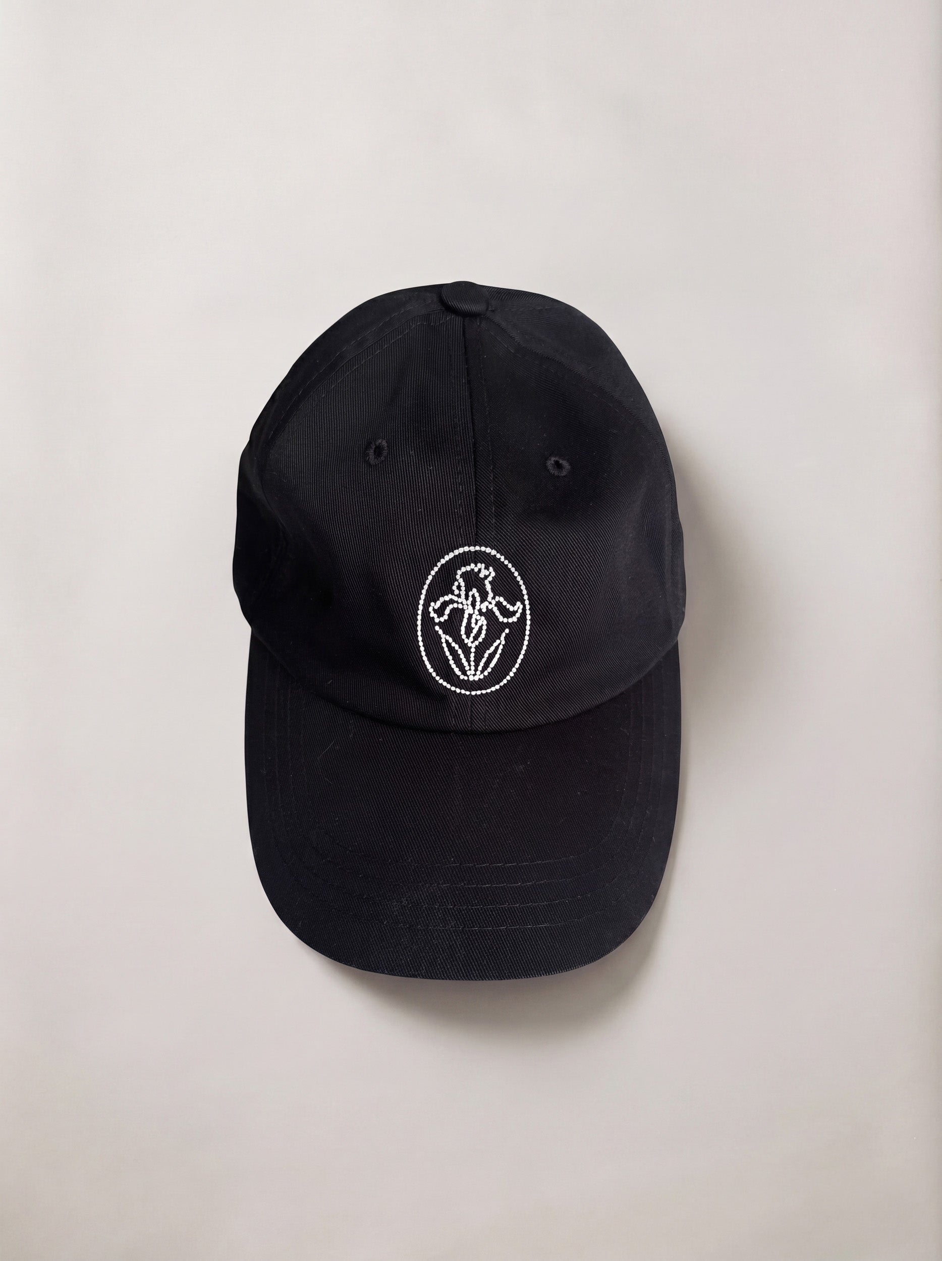 BLACK FLOWER BALL CAP